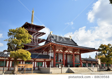 Shitennoji Temple (Five-storied Pagoda) [Tennoji Ward, Osaka City, Osaka Prefecture] 88639568
