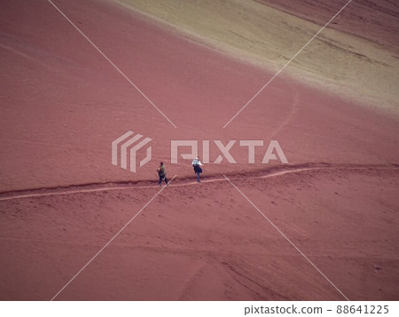 [秘魯] Vinicunca（比尼昆卡山）紅色山谷的登山步道 88641225
