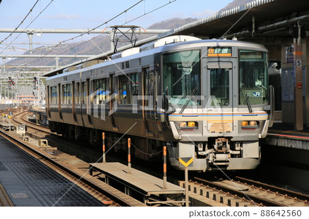Fukuchiyama Station 223 series 88642560