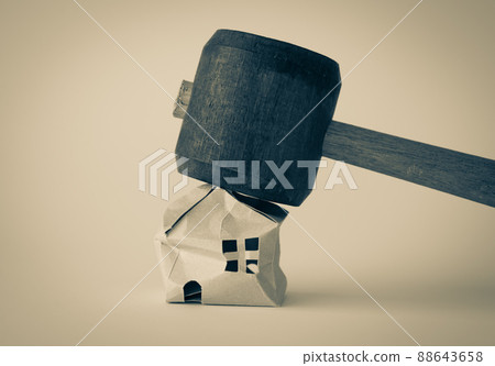 破壞房子 房地產老化 一槌子和一棟獨立屋 處置和拆除 88643658