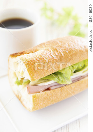 Delicious French bread sand and hot coffee 88646029