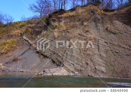 Large outcrop of how to take it, Dairoto of how to take it, inconsistent inclination, Geopark Chichibu Large outcrop of how to take it, Dairoto of how to take it, inconsistent inclination, Geopark Chichibu 88648498