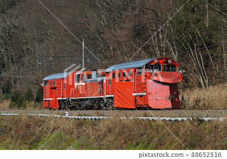 大糸線 Yanaba-Uminokuchi JR East DD16-303（長野） 88652516