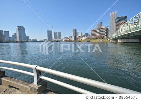 A view of Harumi from Etchujima Park in Tokyo 88654575