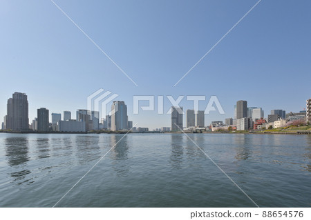 A view of Harumi from Etchujima Park in Tokyo 88654576