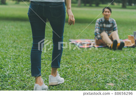 公園 夫婦 情侶 88656296