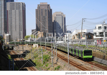 4月品川458山手線內環/白金參道橋 4月品川458山手線內環/白金參道橋 88658451