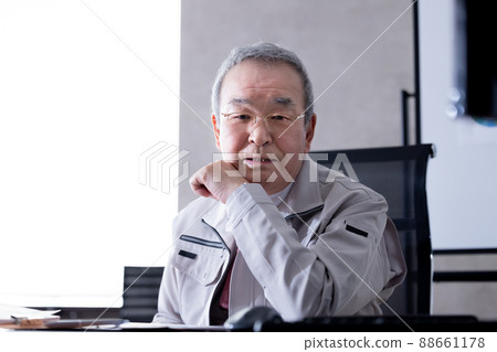 中小企業總裁形象 中小企業總裁形象 88661178