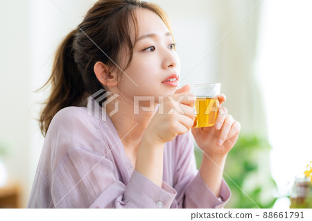 Women's Beauty Tea Living Lifestyle New Normal Women's Beauty Tea Living Lifestyle New Normal 88661791