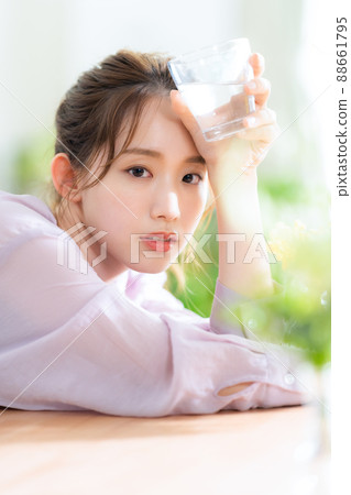 女性補水美容護膚生活生活方式新常態 88661795