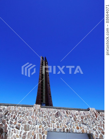 The disappearing Hokkaido Centennial Memorial Tower The disappearing Hokkaido Centennial Memorial Tower 88664071