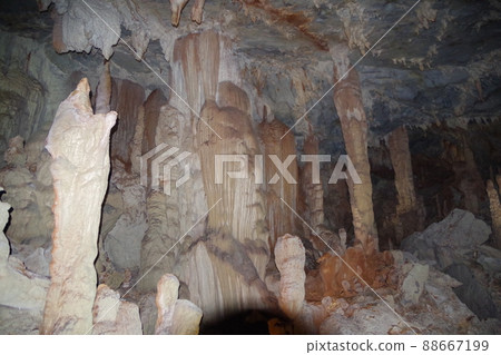 First lane of Lagan Cave, World Heritage Gunung Mul National Park on Borneo Island, Malaysia 88667199