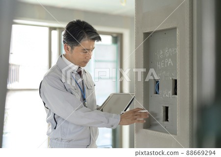 Housing construction management electrical work image 88669294