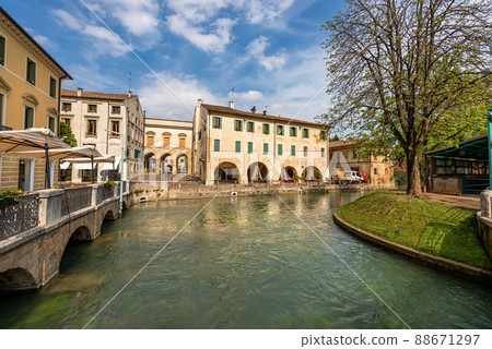 Cityscape of Treviso Downtown with the River Sile - Veneto Italy Europe Cityscape of Treviso Downtown with the River Sile - Veneto Italy Europe 88671297