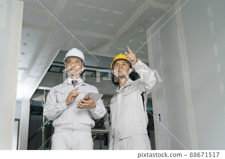 Construction management image Construction management image 88671517