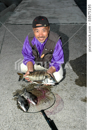 Shonan black sea bream fishing 88675195