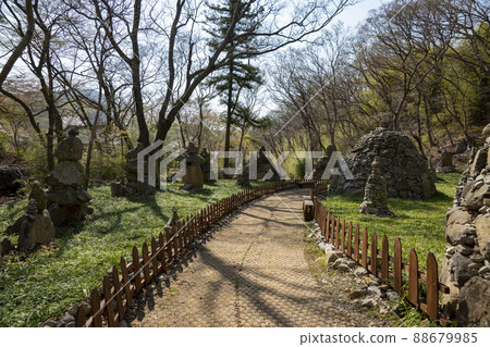 Baekpal Stone Tower Park 88679985