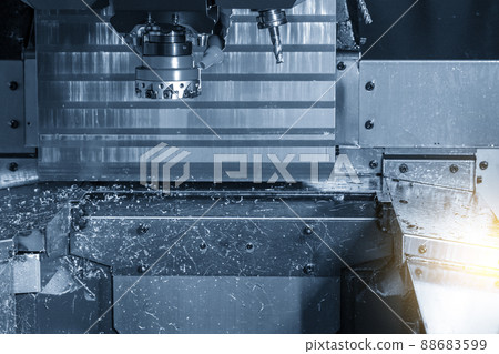 The indexable tool in the tooling magazine of machining center. The indexable tool in the tooling magazine of machining center. 88683599