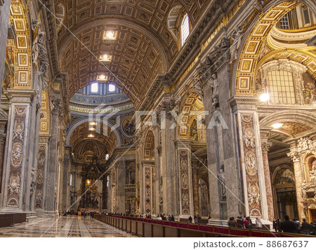 梵蒂岡聖彼得大教堂內部，梵蒂岡 88687637