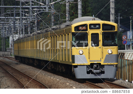 [SI] Seibu Ikebukuro Line 2000 Series 2063F (Express - 10-car train: Ikebukuro⇔Hanno) 88687858