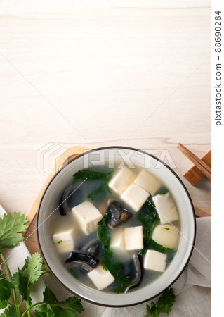 皮蛋豆腐湯 台灣 小吃 湯 特寫 century egg tofu soup ピータンとうふスープ 88690284