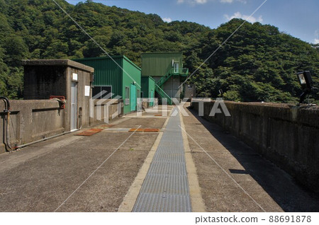 碇里水壩的頂部 碇里水壩的頂部 88691878