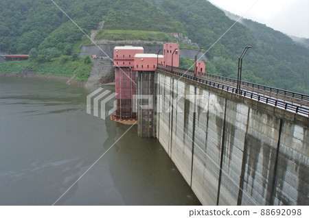 Aseishigawa Dam and Rainbow Lake 88692098