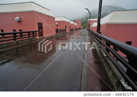 The top of Aseishigawa Dam The top of Aseishigawa Dam 88692178