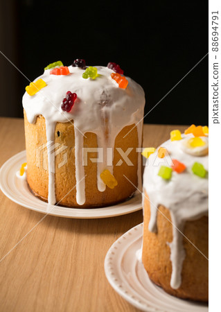 Easter cakes with candies, close-up Easter cakes with candies, close-up 88694791