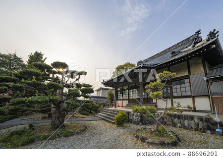 江南的Kusanji寺 88696201