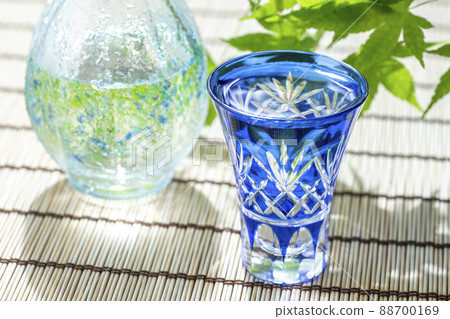 冷清酒和藍楓夏日形象 88700169