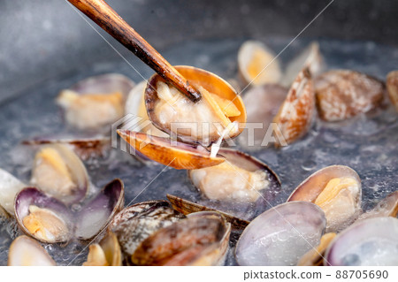 Cooking asari to be cooked 88705690