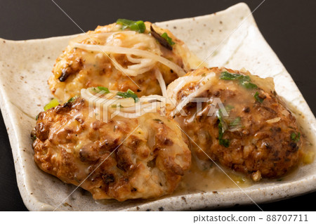 Green onion salted chicken meatball (with cartilage) 88707711