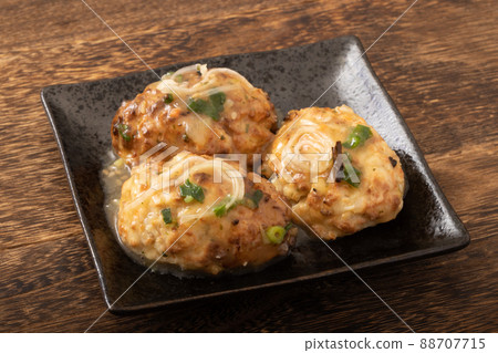 大蔥鹹雞肉丸(帶軟骨) 大蔥鹹雞肉丸(帶軟骨) 88707715