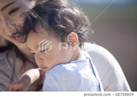 Profile of a 2-year-old girl 88708604