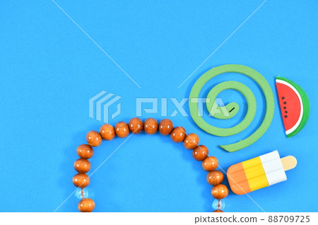 Image of Obon with beads and summer accessories Image of Obon with beads and summer accessories 88709725