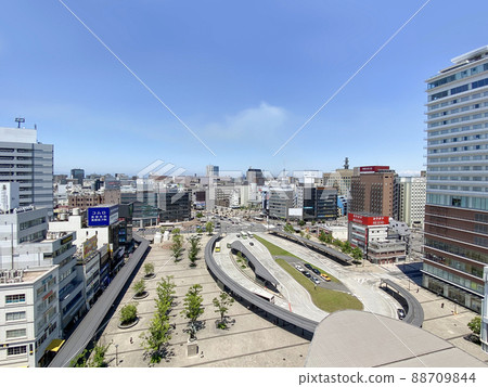 大分車站廣場旋轉和市區 88709844