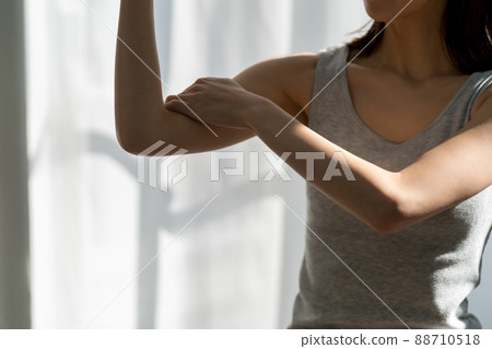 upper arm, female, females 88710518