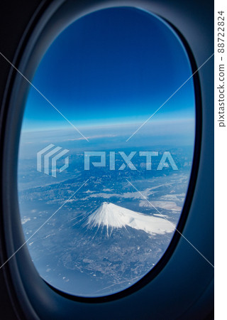 A superb view of Mt. Fuji from an airplane A superb view of Mt. Fuji from an airplane 88722824