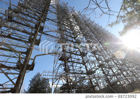 巨大的無線電塔 88723092