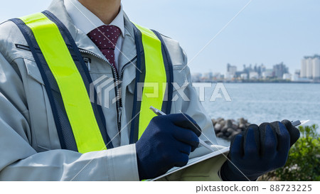 海洋和工業區│製造、工廠和建築行業的形象。 海洋和工業區│製造、工廠和建築行業的形象。 88723225