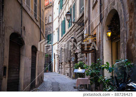羅馬鵝卵石小巷 88726425