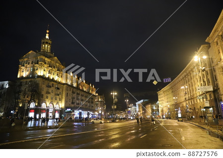 Frecharchik 街在晚上 88727576