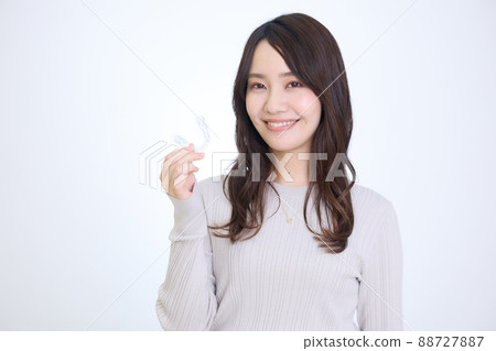 女人做煙嘴校正 88727887