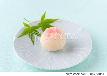 Seasonal Japanese sweets "water peony" and blue maple Seasonal Japanese sweets "water peony" and blue maple 88728051