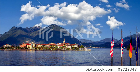 Borromean islands, lake maggiore, Stresa, italy Borromean islands, lake maggiore, Stresa, italy 88728348