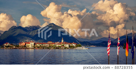 Borromean islands, lake maggiore, Stresa, italy 88728355