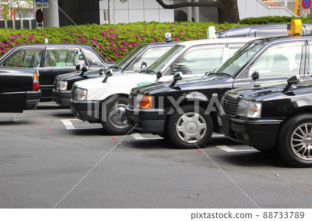 Taxi waiting for customers Taxi waiting for customers 88733789