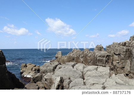 位於福井縣堺市三國町的東神坊（越前加賀海岸國家紀念物特別保護區） 88737176