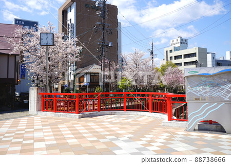 Ogaki City Shin Ohashi ② 88738666